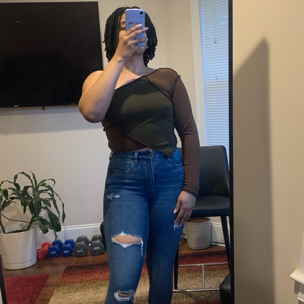 Asymmetrical Contrast Stitch Top